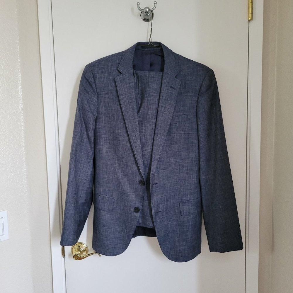 Hugo Boss Men's Blue 2-piece Suit 38R, Slim Fit